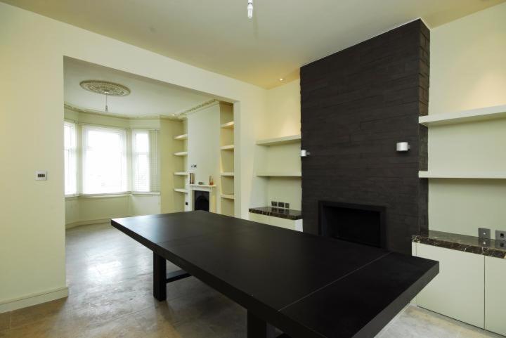 Holiday home Spacious 4br, 2ba London