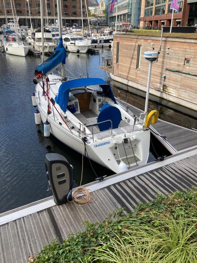 Entire Boat At St Katherine Docks 2 Available Select Using Options
