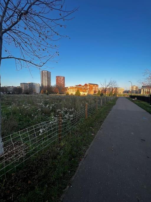 1 Bedroom Flat 10 Mins Walk From Old Street Station Leilighet