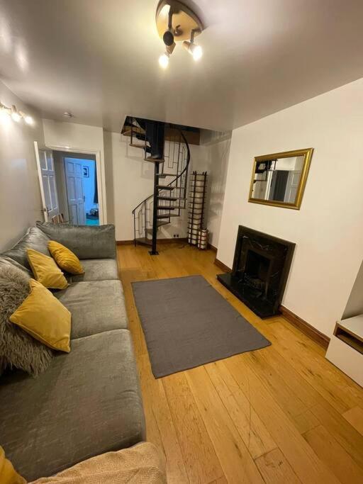 Leilighet 3 Double Bedroomed Flat, Acton. London, Uk *