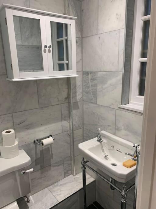 South Kensington Apartment
