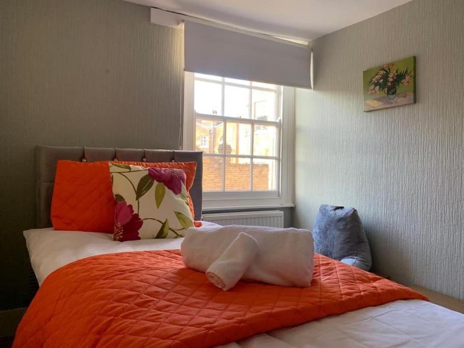 A Stunning 3 Bedroom House Ferienhaus London