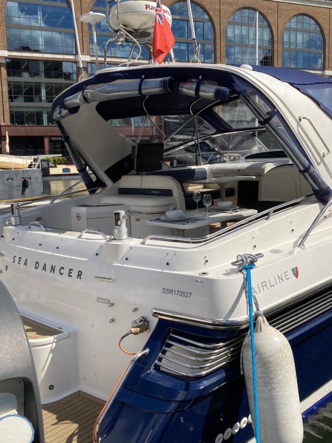 Entire Boat At St Katherine Docks 2 Available Select Using Options Botel London