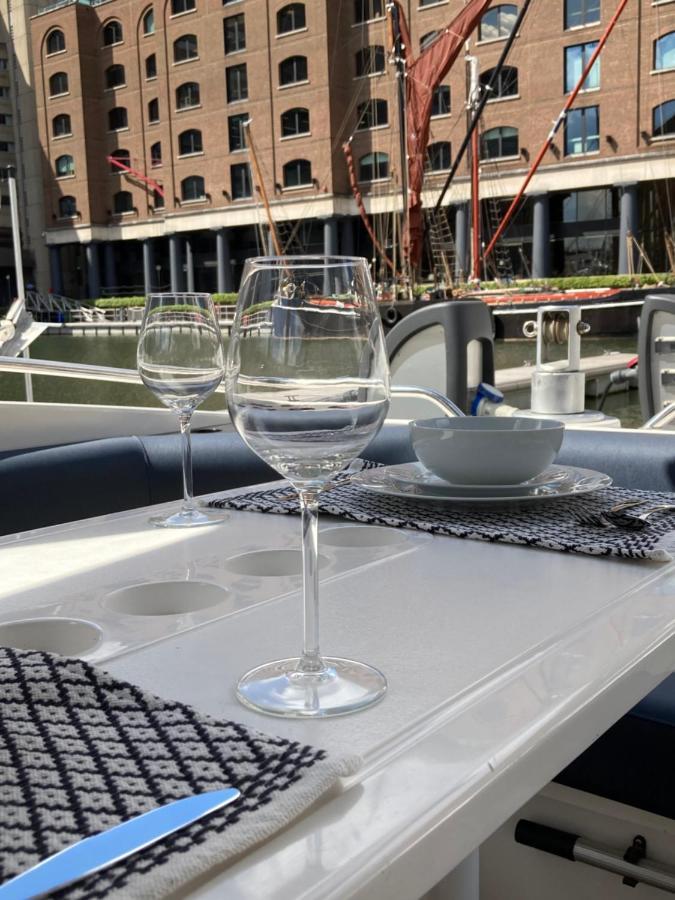 Entire Boat At St Katherine Docks 2 Available Select Using Options Botel *