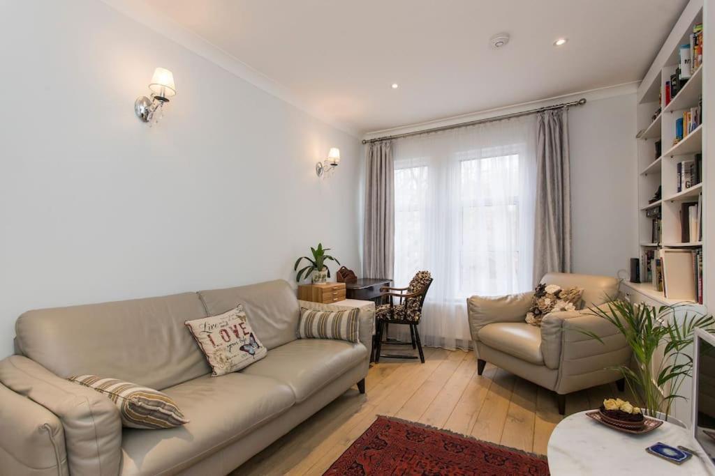 Lägenhet 2 Bed Flat Near Westfield, West