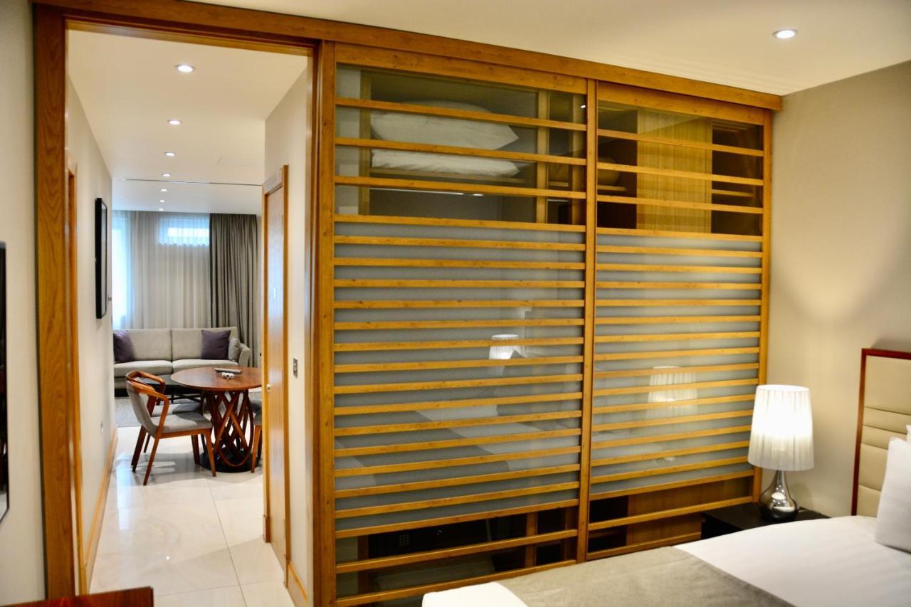 Sanctum Belsize Road * Londen