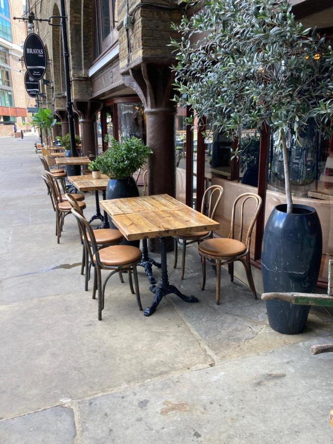 Entire Boat At St Katherine Docks 2 Available Select Using Options Botel London