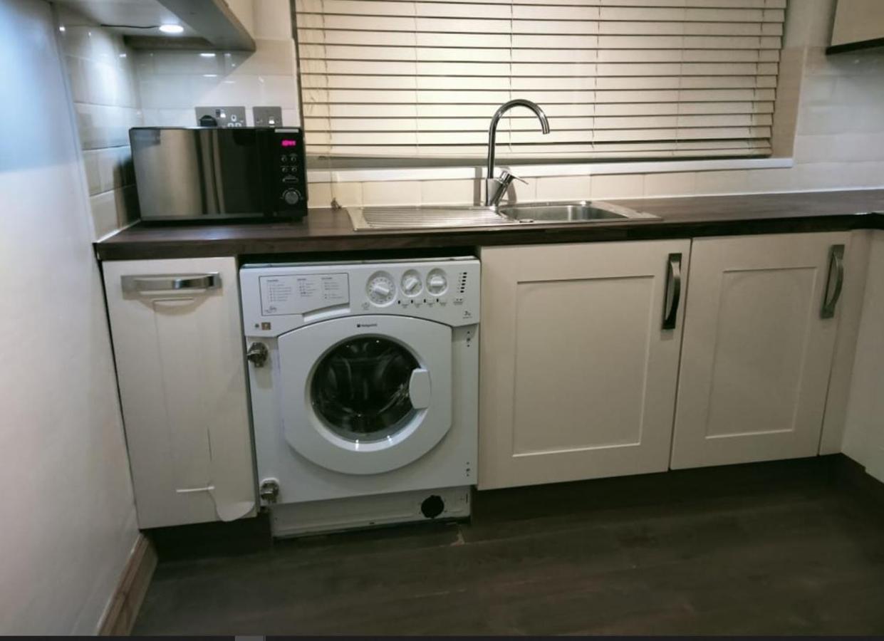 Fully-equipped Flat In The Of London. Lejlighed *