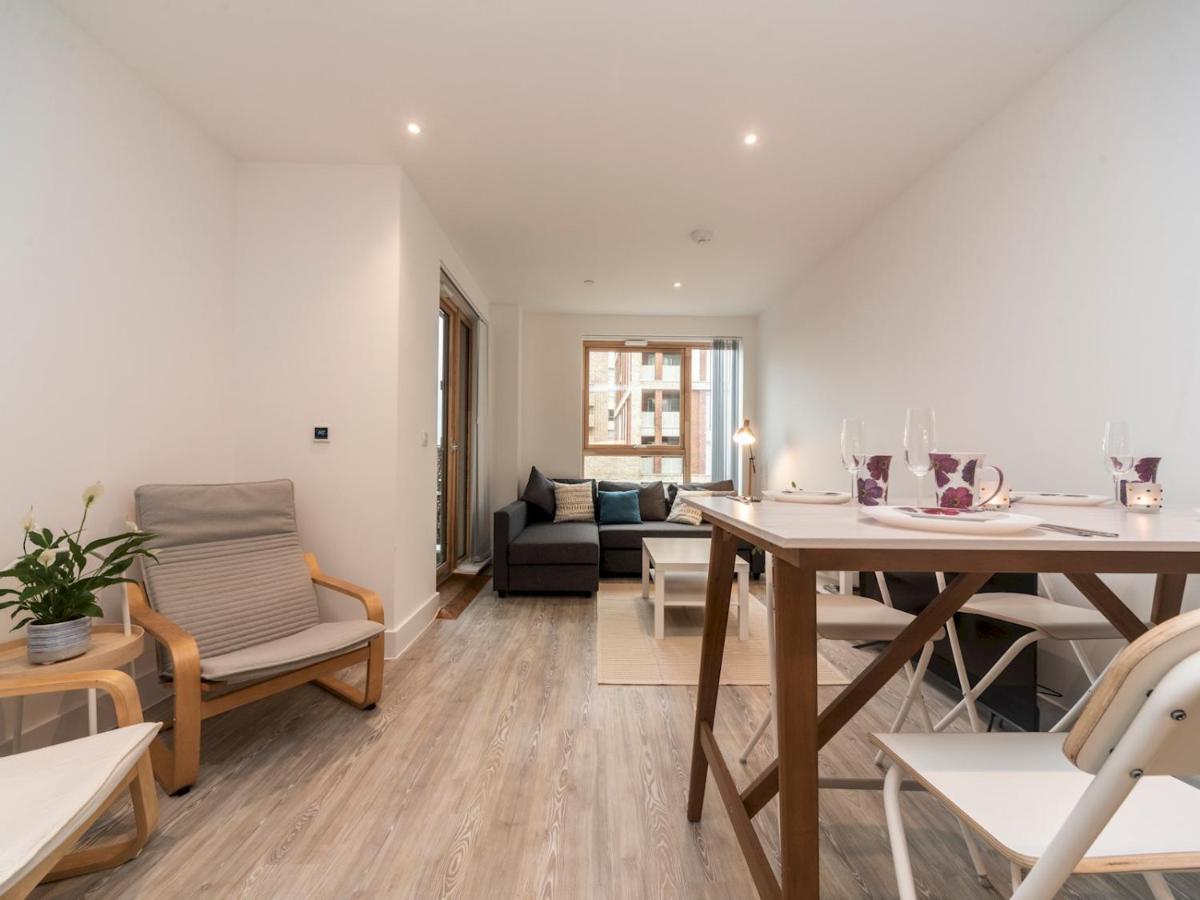 Apartment Pass The Keys Spacious Bright Flat 20 Mins To