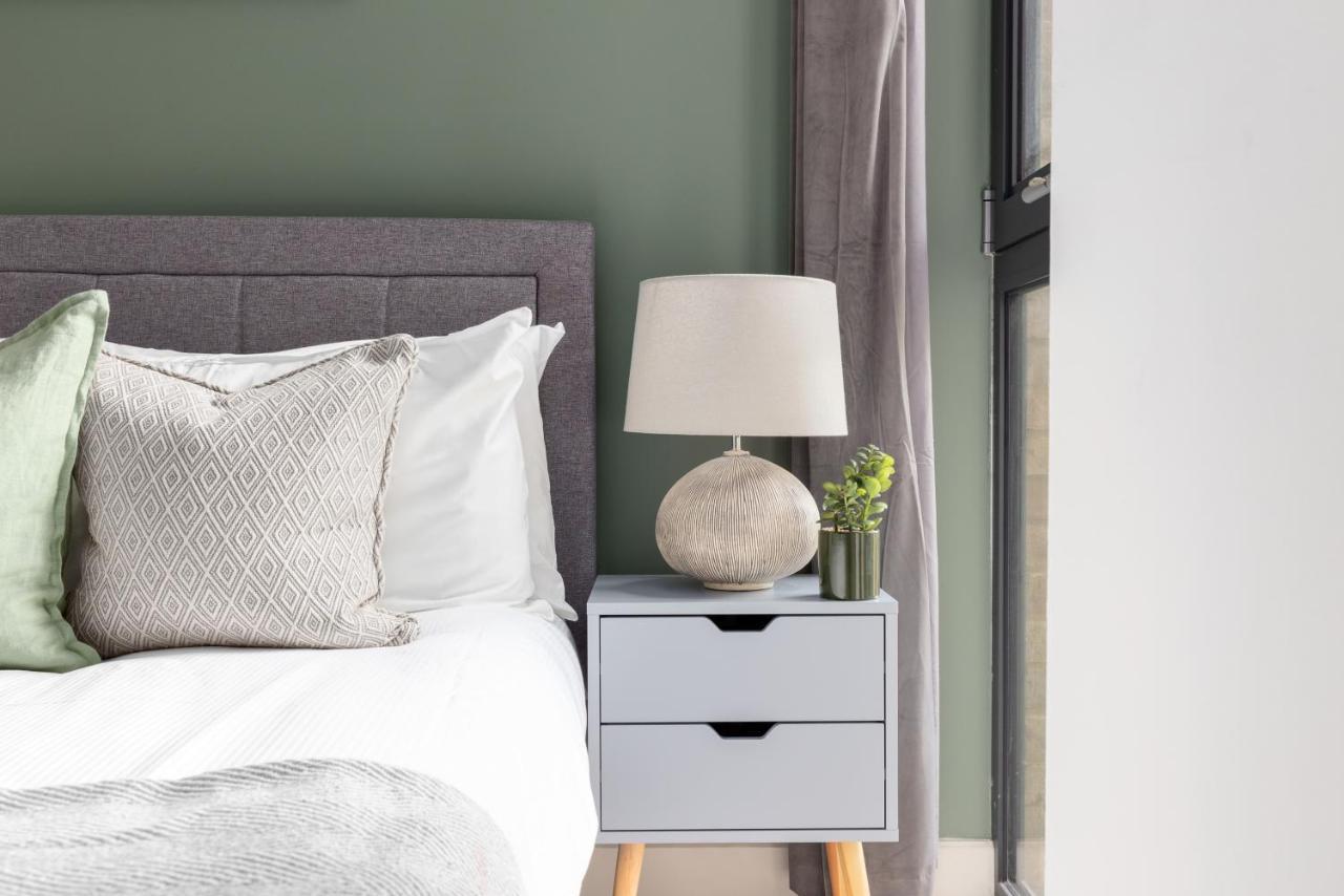 The Canada Water Flat Apartment