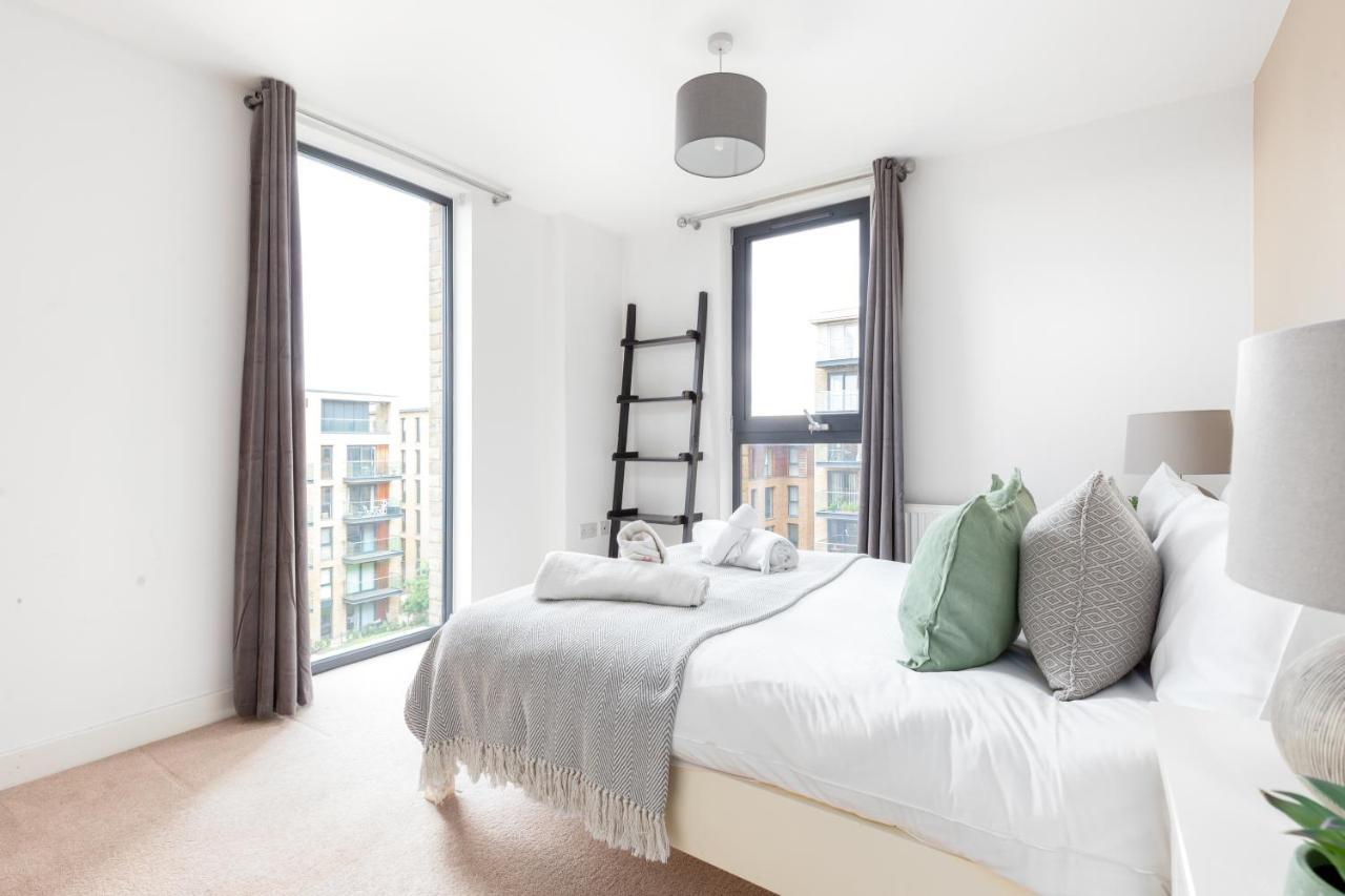 The Canada Water Flat Apartment *