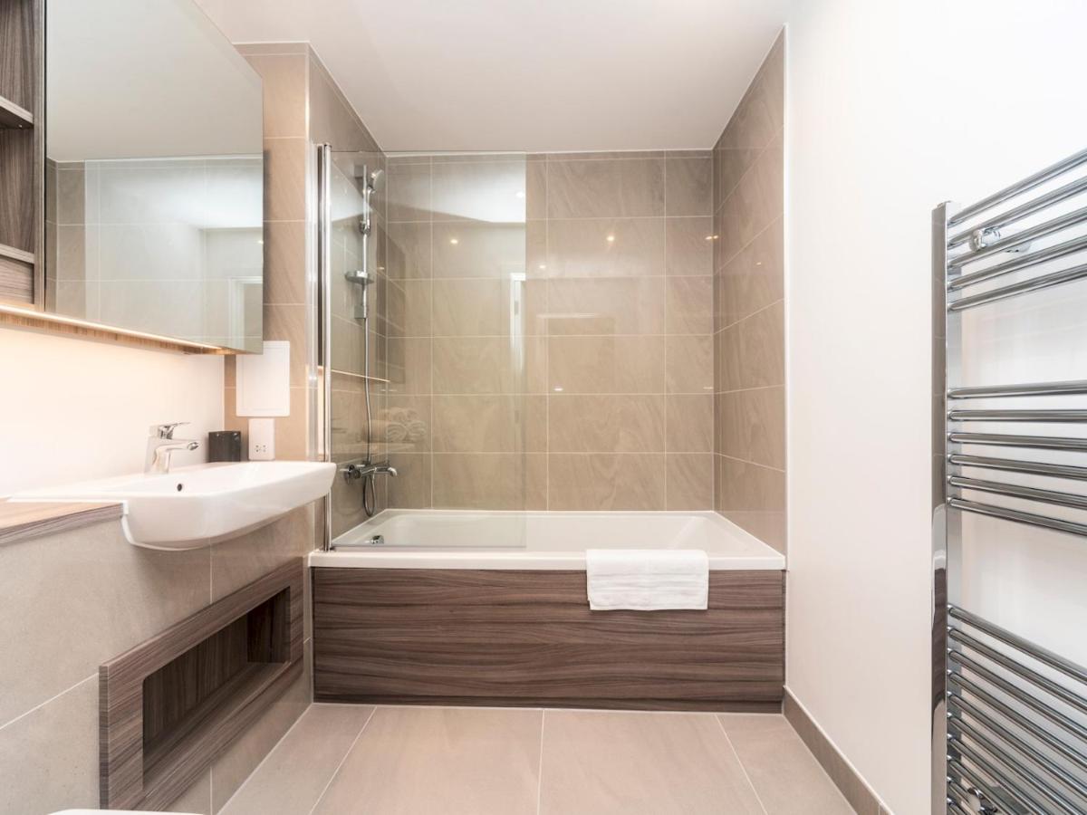 Pass The Keys Spacious Bright Flat 20 Mins To Apartment