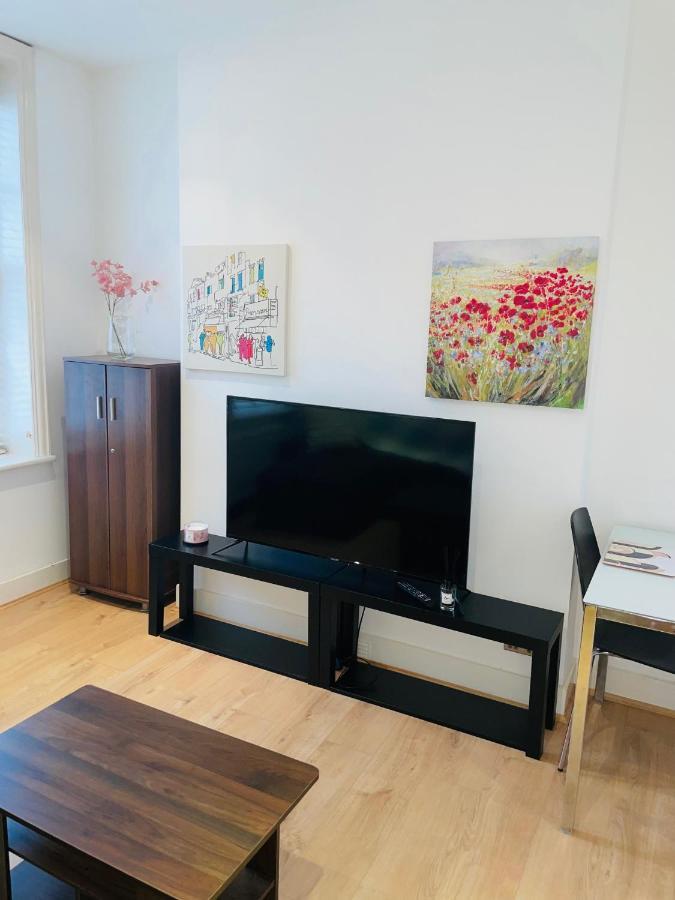 Amazing 2 Bedroom Lägenhet London