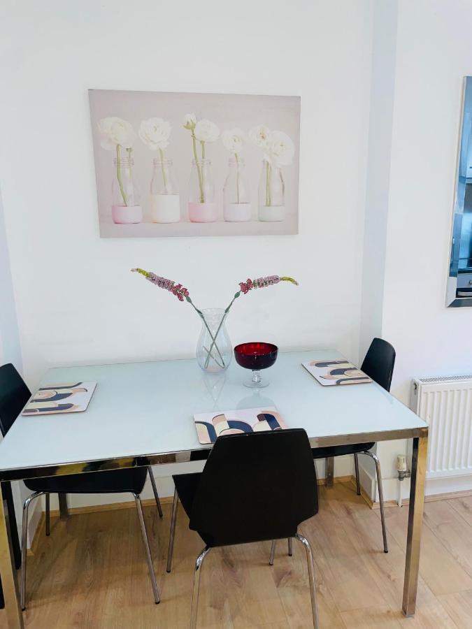 Amazing 2 Bedroom Lägenhet