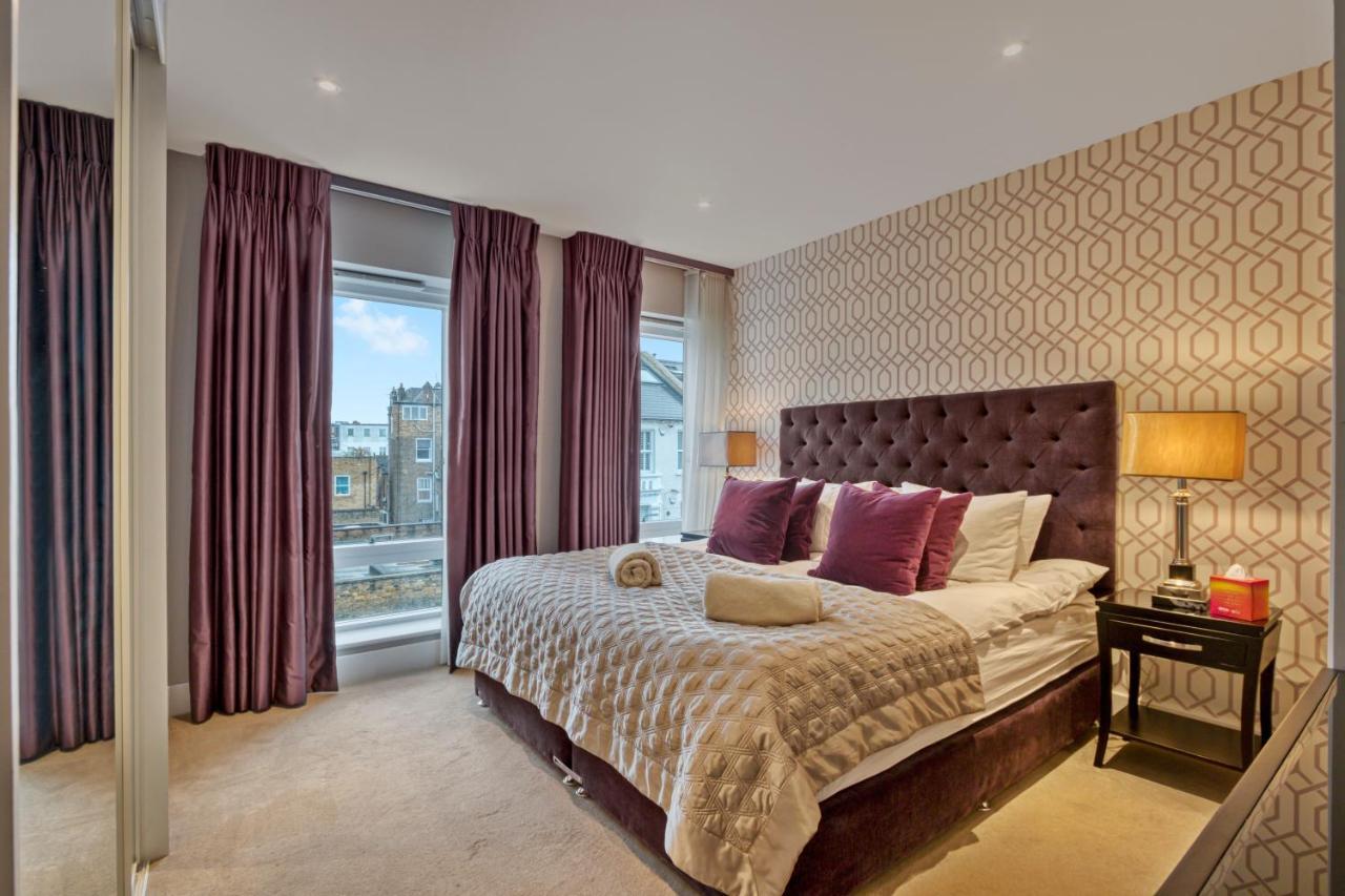 Modern 2 Bedroom & 2 Bathroom In Fulham Lägenhet London