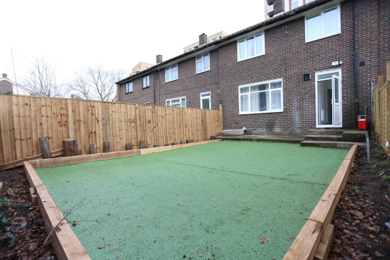 Abbeywood Station House Appartement Londen