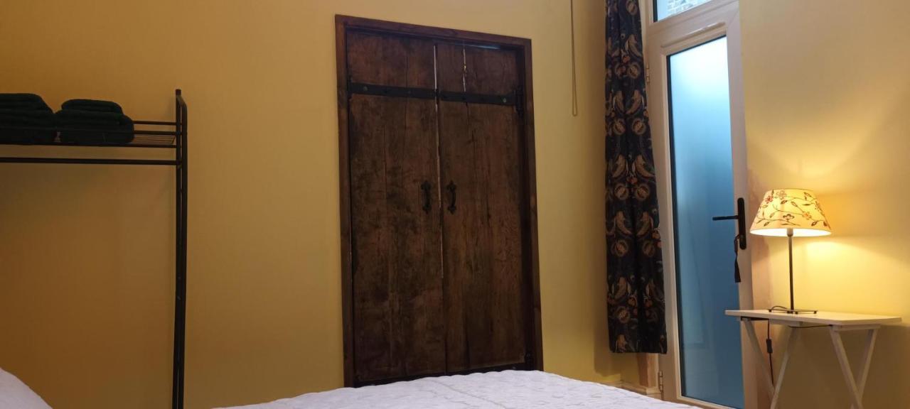 Maison d'hôtes With Luxury Private Bathroom & Independent Entrance Near Tube *