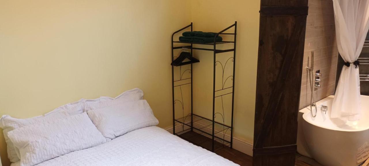 Maison d'hôtes With Luxury Private Bathroom & Independent Entrance Near Tube
