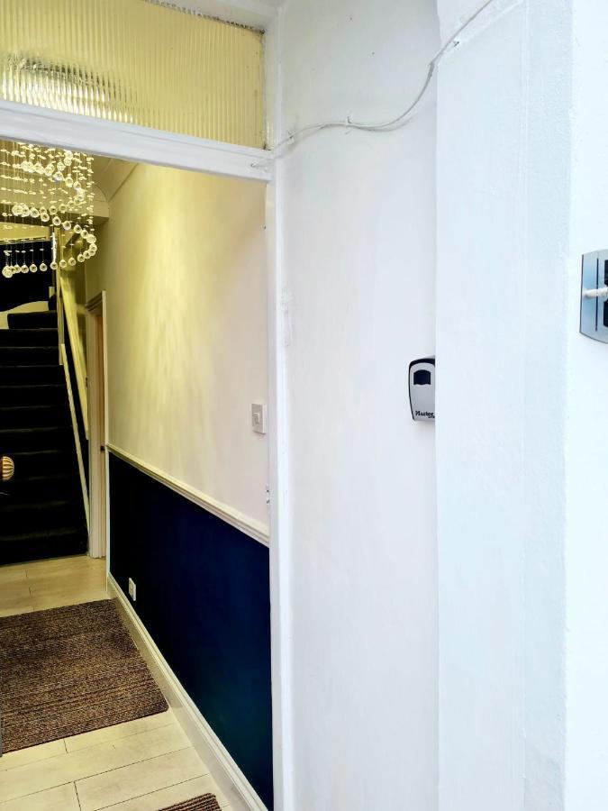 Private House With Free Parking Feriehus *