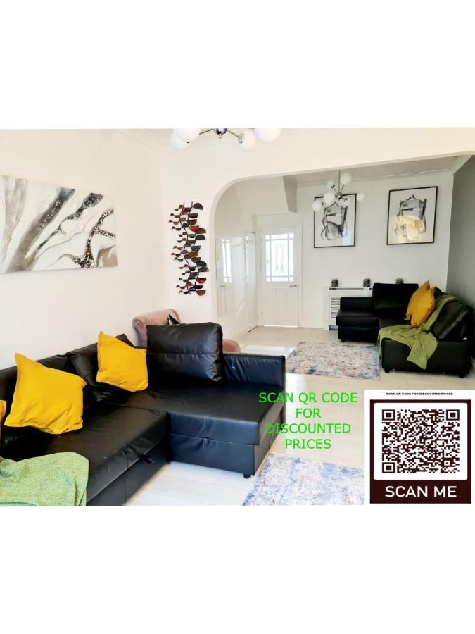 Private House With Free Parking Feriehus