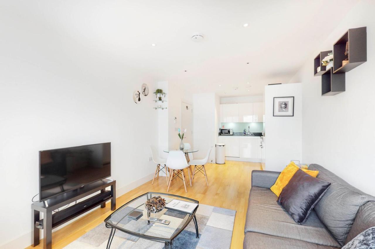 Lovely 1 Bed In Streatham Londres