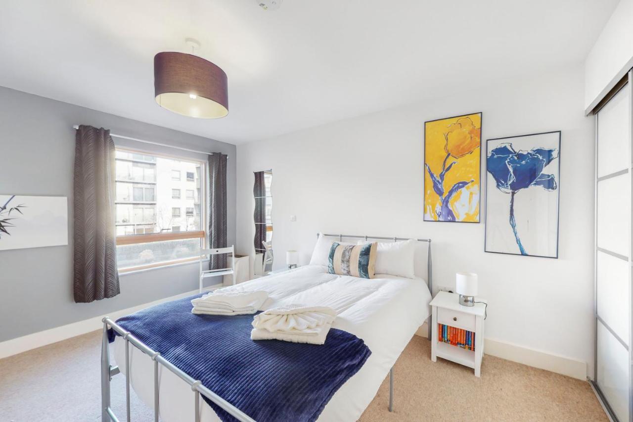 Lovely 1 Bed In Streatham Appartement *