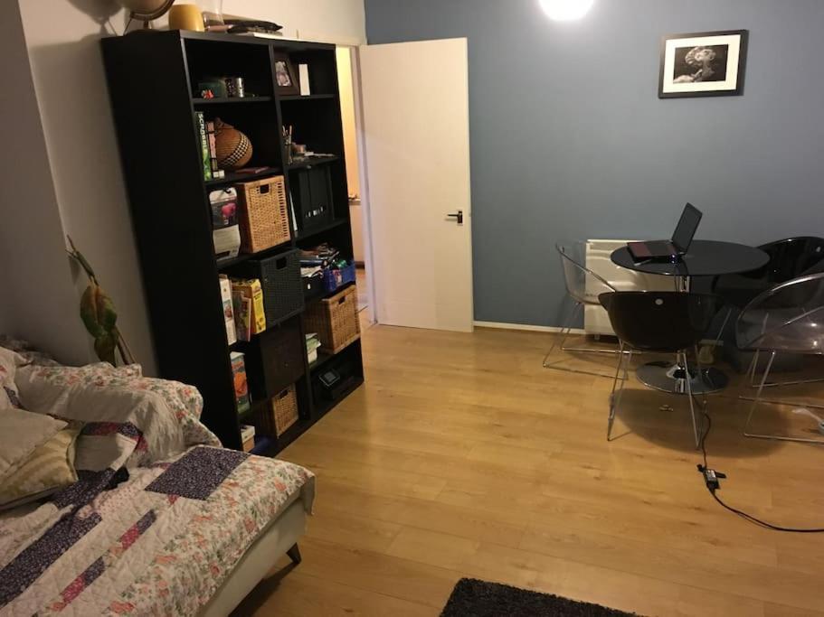 Aaron Hill Appartement *