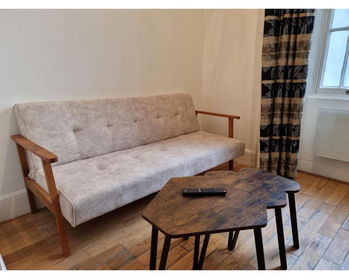80 Inverness Terrace * London
