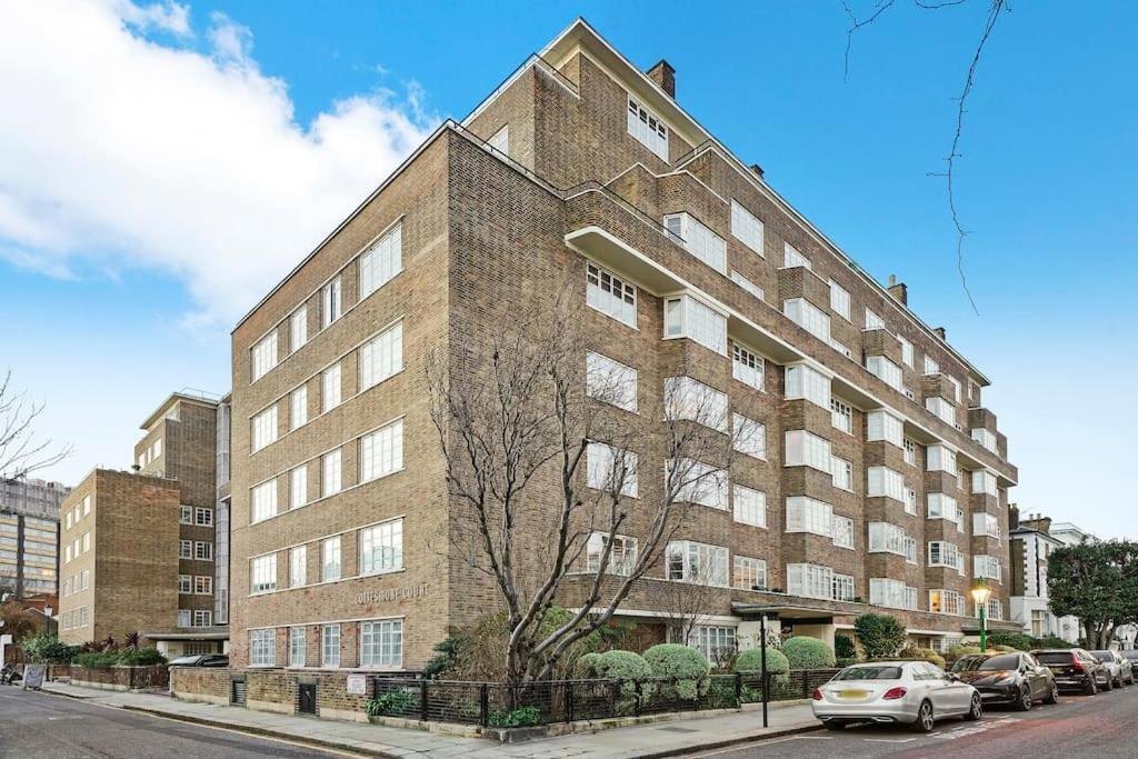 Two Bedroom Flat In Kensington Lägenhet *