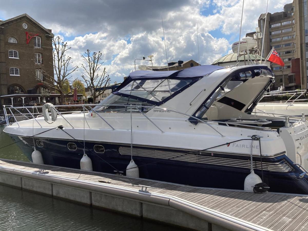 Entire Boat At St Katherine Docks 2 Available Select Using Options Botel London