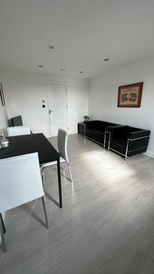 Stunning New 1 Bedroom * London
