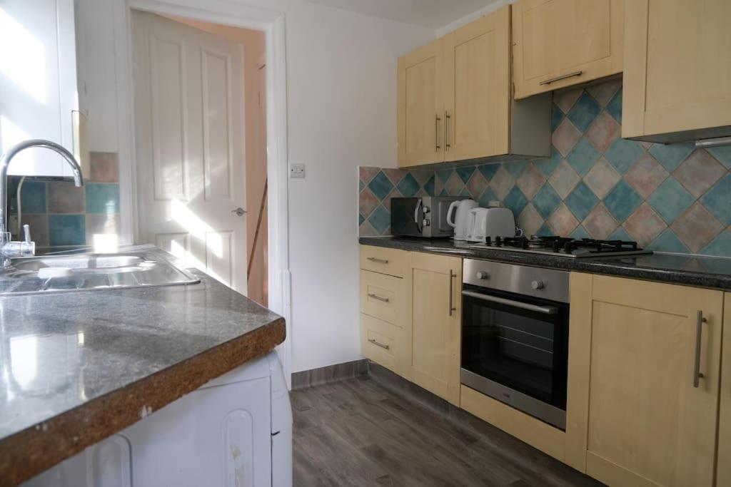 Vakantiehuis 4 Bedroom House In Turnpike Lane/wood