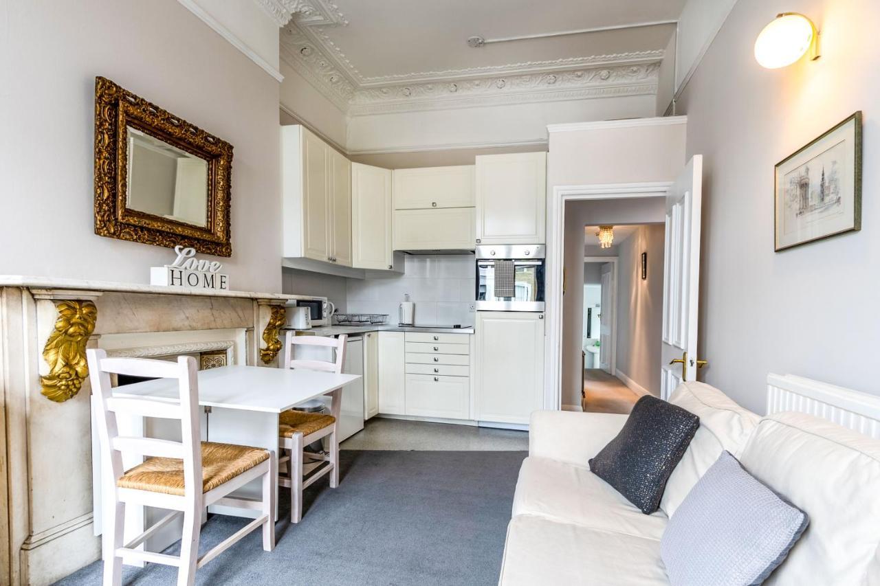 Bright 2 Bedroom Flat With Terrace In Notting Hill Londen
