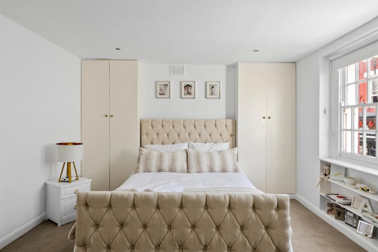 Kensington Two Floor Mews House Ferienhaus *