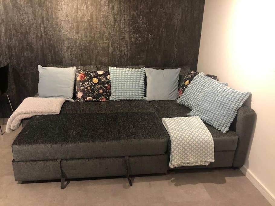 Brand New Studio Outhouse Putney Sw15 Apartment *