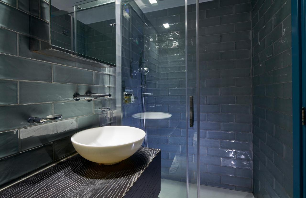Paddington Apartment *