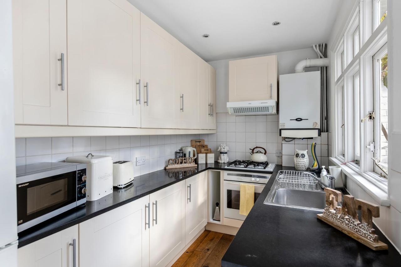Kensington Two Floor Mews House Ferienhaus *