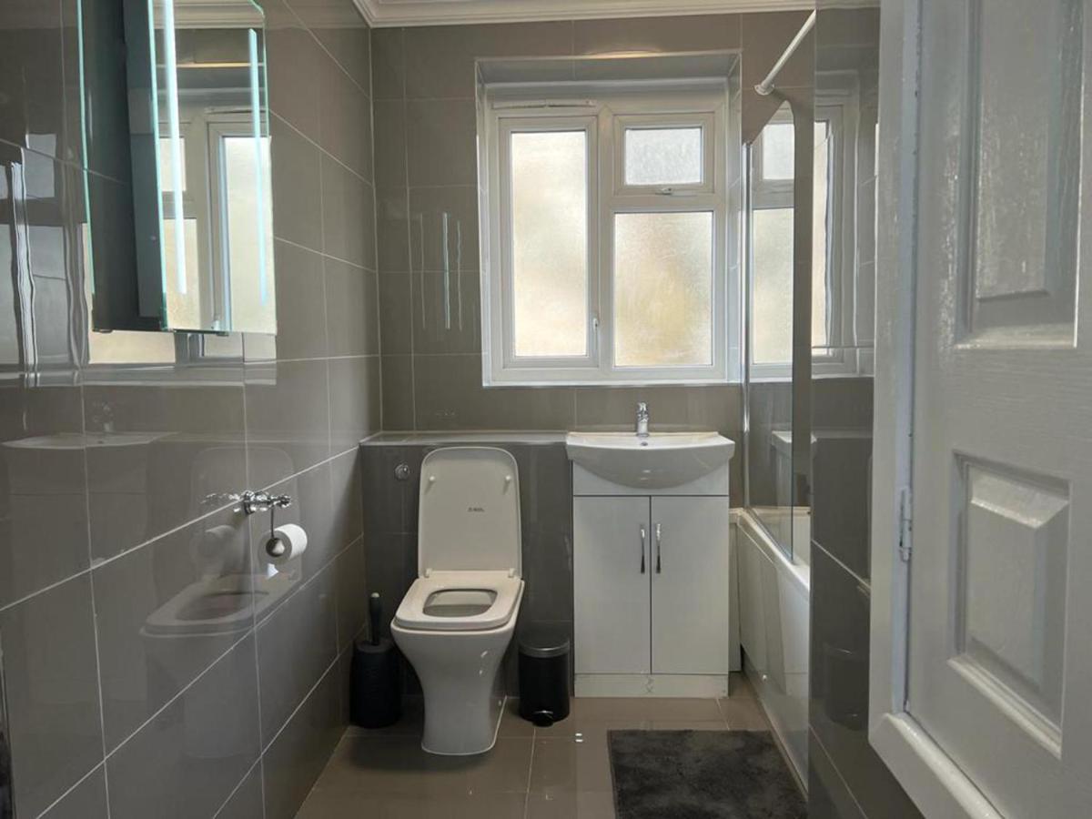 Modern Executive 2-bed In Apartment *