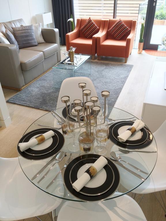 Smart Oxford Street Apartment