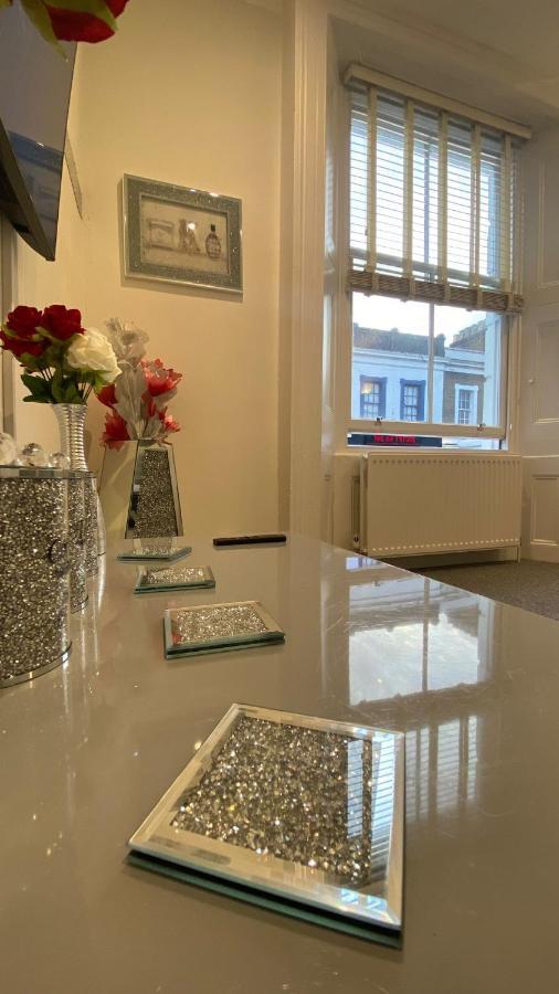 2 Notting Hill Portobello Road Amazing Location! * Londres