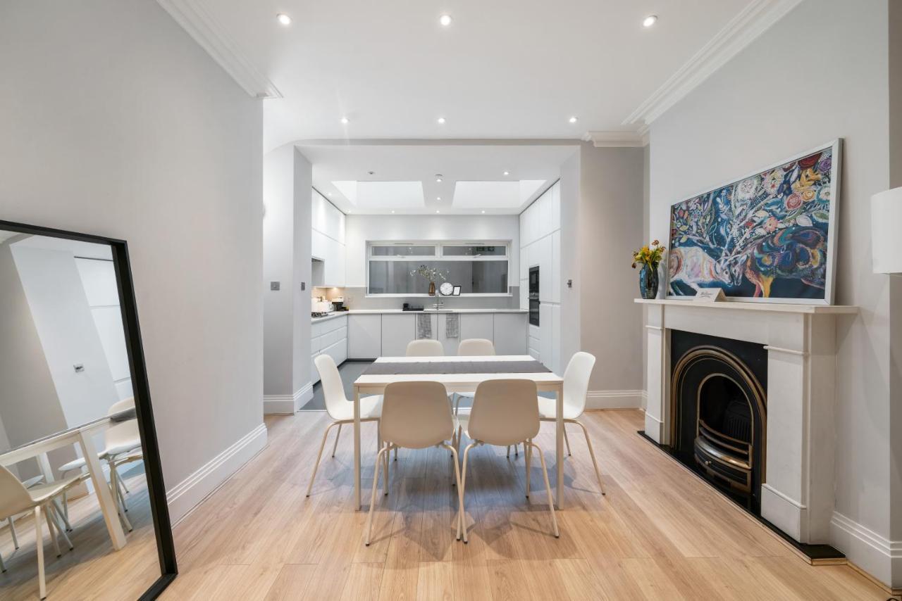 Modern 4 Bedroom Townhouse With Cinema In The Heart Of Se1 * Londen