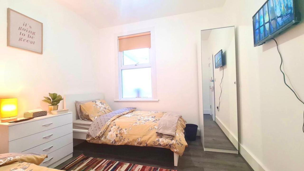 Deluxe Private In Manor Park Accommodatie bij particulieren *