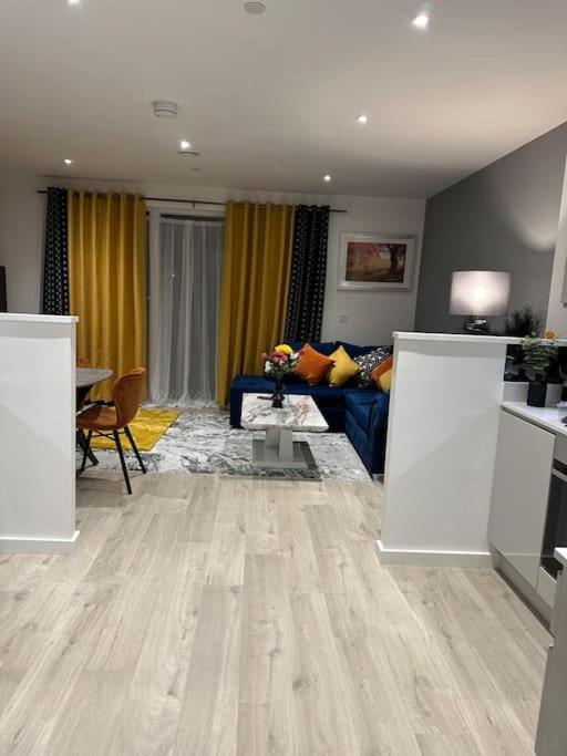 Lägenhet Amazing 3bedroom Flat London