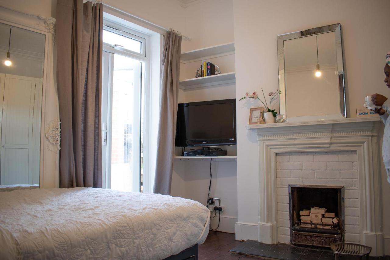Sw Stay, * London