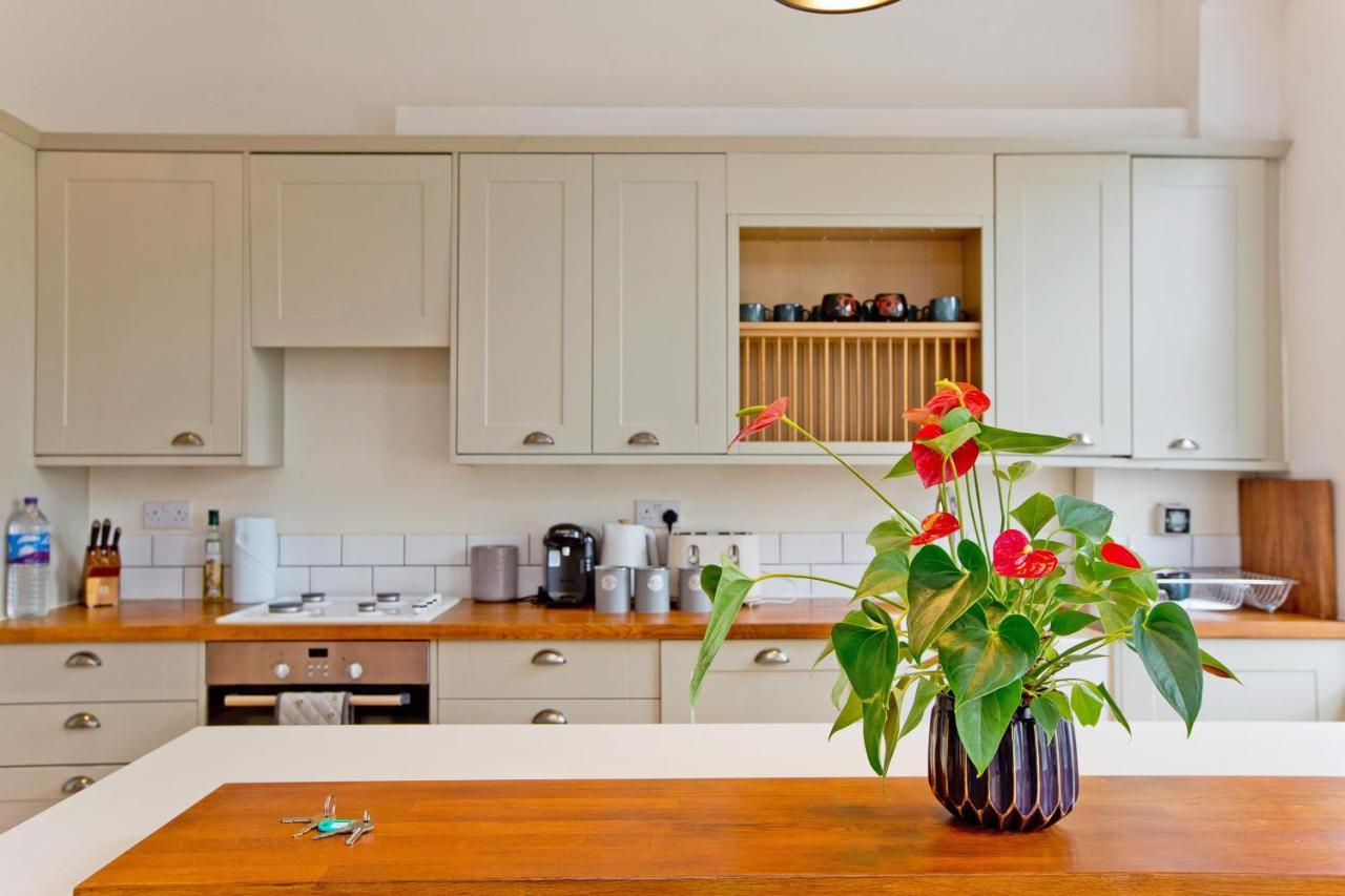 Appartement 4 Bed Duplex Garden Views Londen