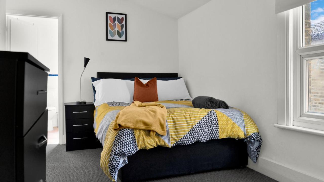 Livestay-4 Bed 2 Bath House With Private Garden Feriehus London