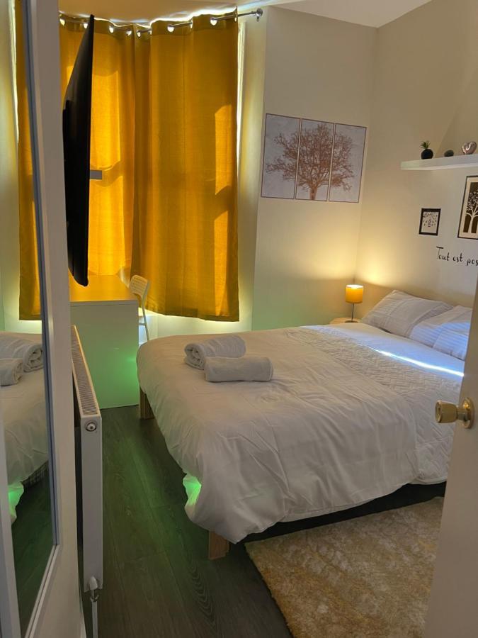 Small Cosy 2 Flat With 2 Double Beds Leilighet