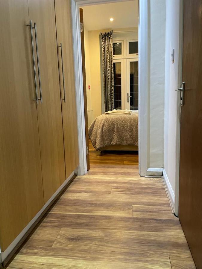 Anazing Studios 2 - North East London - Chingford * Londen