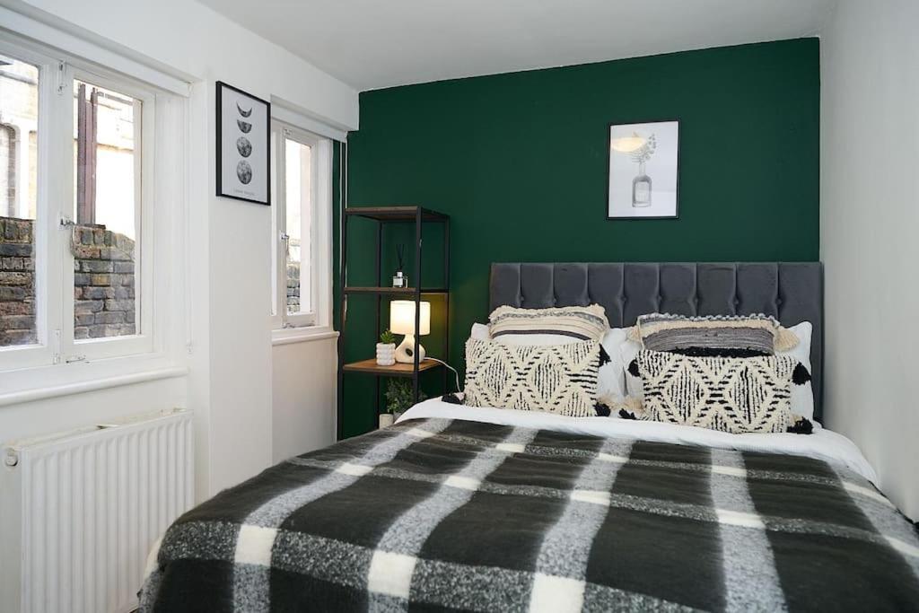 Fabulous 3 Bed Nw With Private Garden Appartement Londres