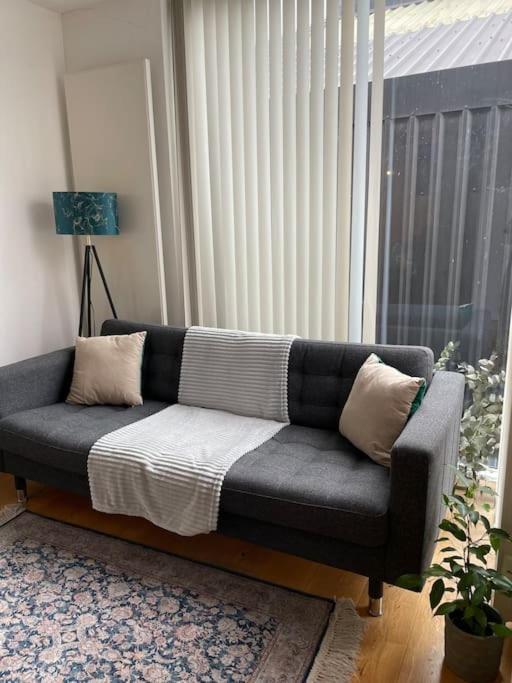 Shoreditch Cosy Flat, Next To Van Gogh Exhibition Appartement Londen